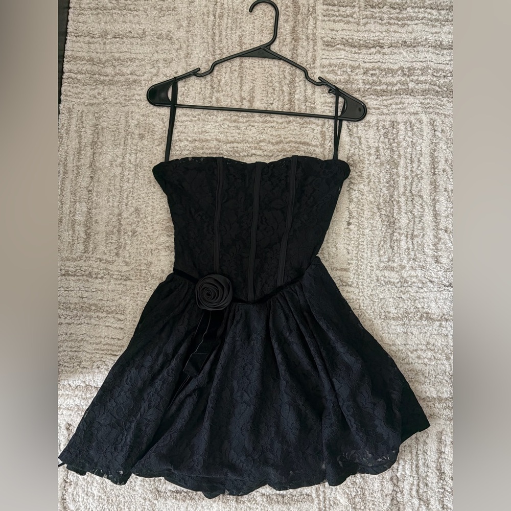 Strapless Black Lace Cocktail Dress with Rosette Waist